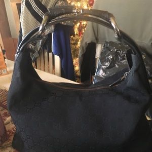 Gucci horsebit bag medium black.
